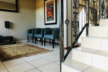 تختخواب و صبحانه Nimza K Guesthouse