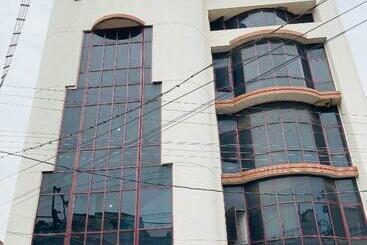 Отель Rathna Palace