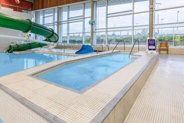 Microtel Inn & Suites By Wyndham Summerside