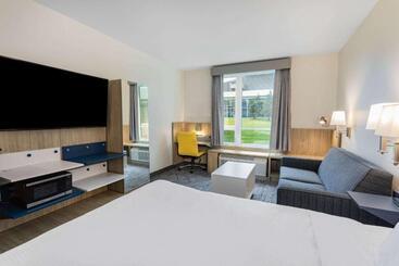 Microtel Inn & Suites By Wyndham Summerside
