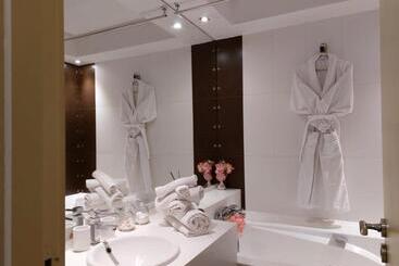 پانسیون Suites Gloria