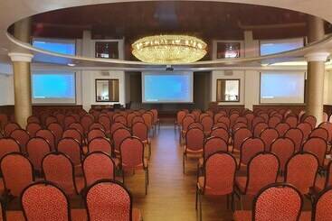 Artis Hotel & Spa