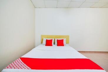 Cp Hotel