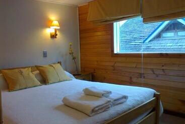 هتل Ancud Petit Hostal