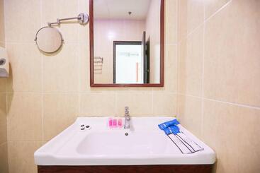 Dolphin Hotel, Chow Kit Kuala Lumpur
