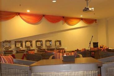Dolphin Hotel, Chow Kit Kuala Lumpur