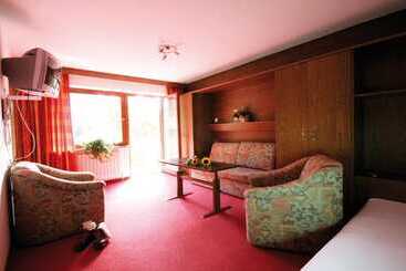 هتل Falknerhof
