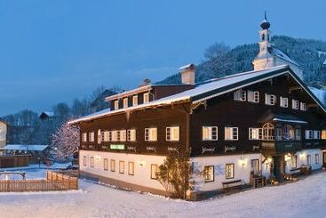 هتل Resl Resort