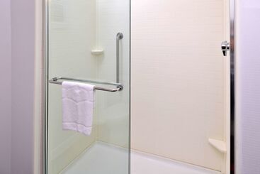 هتل Hampton Inn & Suites Ann Arbor West