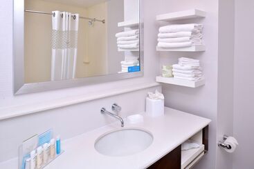 هتل Hampton Inn & Suites Ann Arbor West
