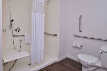 هتل Hampton Inn & Suites Ann Arbor West
