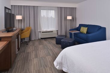 هتل Hampton Inn & Suites Ann Arbor West