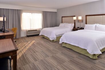 هتل Hampton Inn & Suites Ann Arbor West