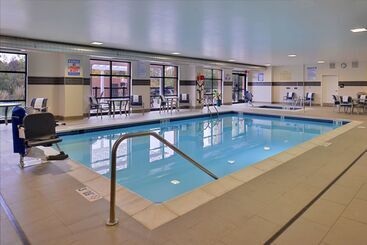 هتل Hampton Inn & Suites Ann Arbor West