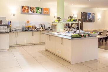 هتل Holiday Inn Express Neunkirchen, An Ihg