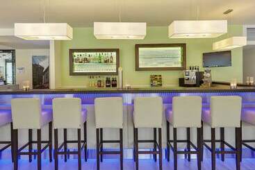 هتل Holiday Inn Express Neunkirchen, An Ihg