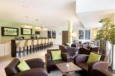 هتل Holiday Inn Express Neunkirchen, An Ihg