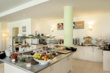 هتل Holiday Inn Express Neunkirchen, An Ihg