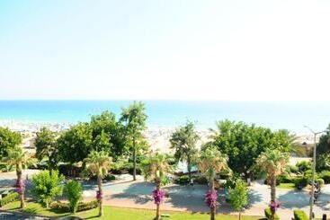 هتل Kleopatra Beach Yildiz