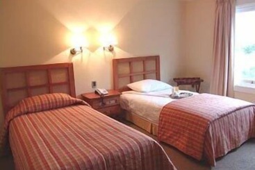 هتل Lodge Lakutaia