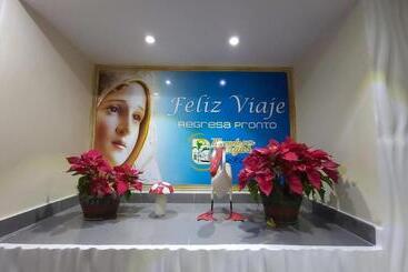 هتل Muevete Por Vargas