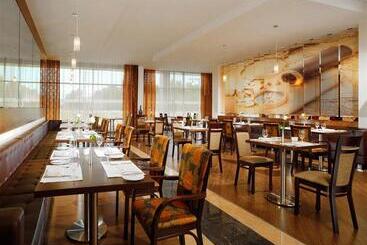 هتل Sheraton Moscow Sheremetyevo Airport