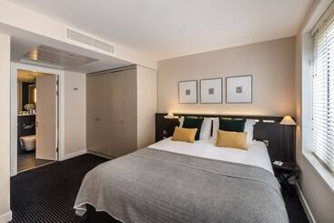 هتل The Resident Soho