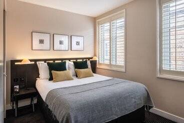 هتل The Resident Soho