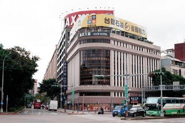 Hub Hotel   Songshan Airport Branch