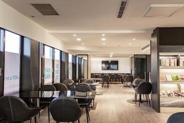 Hub Hotel   Songshan Airport Branch