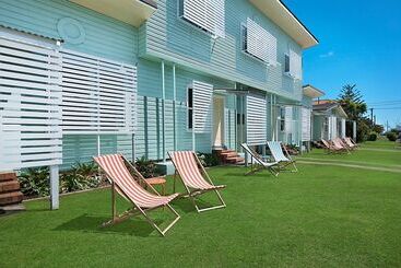 La Costa Beachside Motel