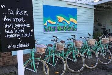 La Costa Beachside Motel