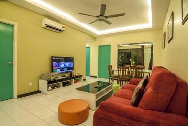 Pwtc Bistari Service Apartment