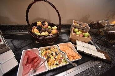 استراحتگاه Tsaghkadzor Marriott