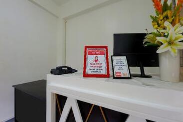 هتل Oyo 840 Orangenest Apartelle