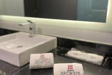 هتل Passion Secrets Villas And Suites