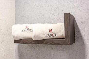 هتل Passion Secrets Villas And Suites