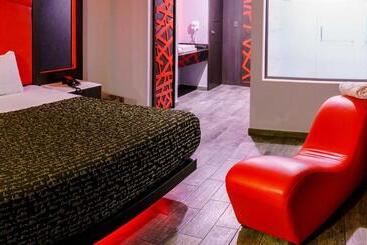 هتل Passion Secrets Villas And Suites