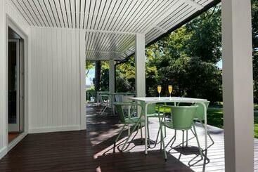 پانسیون 70 S Wood House