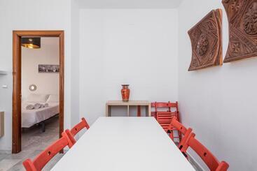 Apartamentos Granata