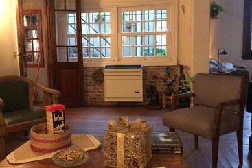 Bed and Breakfast La Yurta