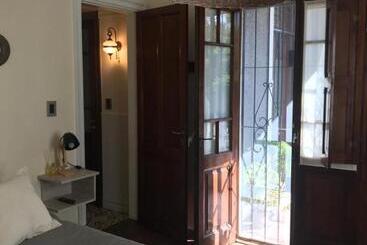 Bed and Breakfast La Yurta