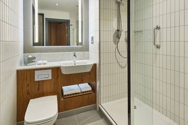 هتل Courtyard By Marriott Exeter Sandy Park