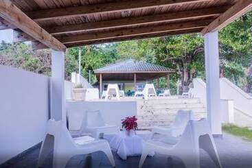 هتل Samana Suites