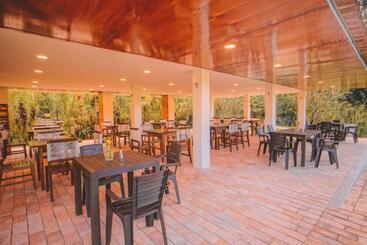 هتل Kantu Garden Lodge