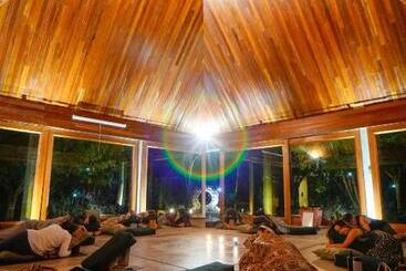 هتل Kantu Garden Lodge