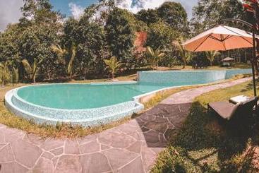 هتل Kantu Garden Lodge