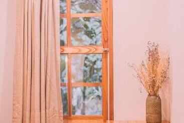 هتل Kantu Garden Lodge