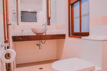 هتل Kantu Garden Lodge