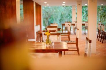 هتل Kantu Garden Lodge